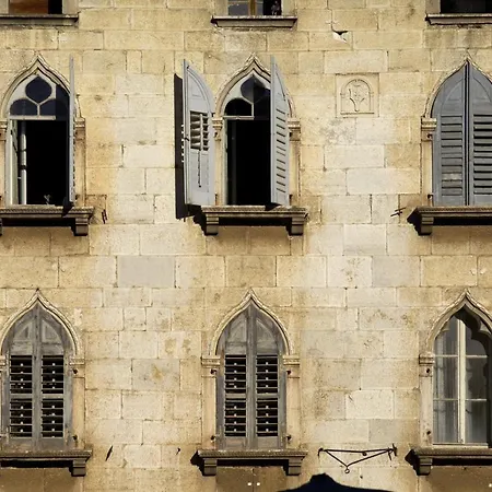 In With Balcony, Air Conditioning, Wi-fi Appartamento