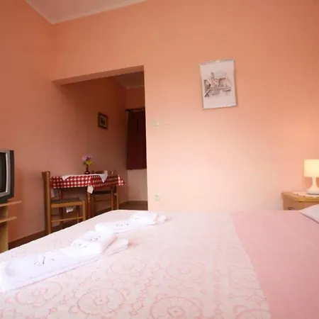 In With Balcony, Air Conditioning, Wi-fi *